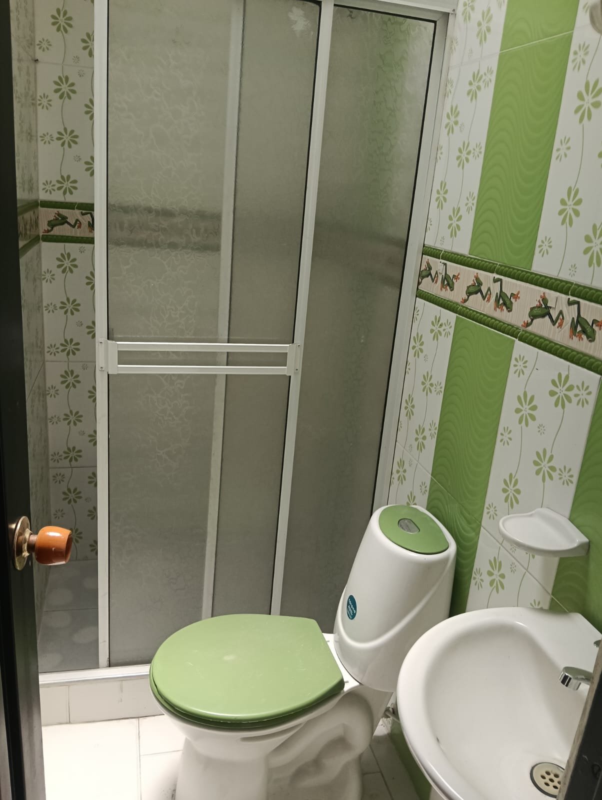 CASA EN VENTA EN BRISAS DE LOS ALAMOS NORTE CALI EXCELENTE OPORTUNIDAD