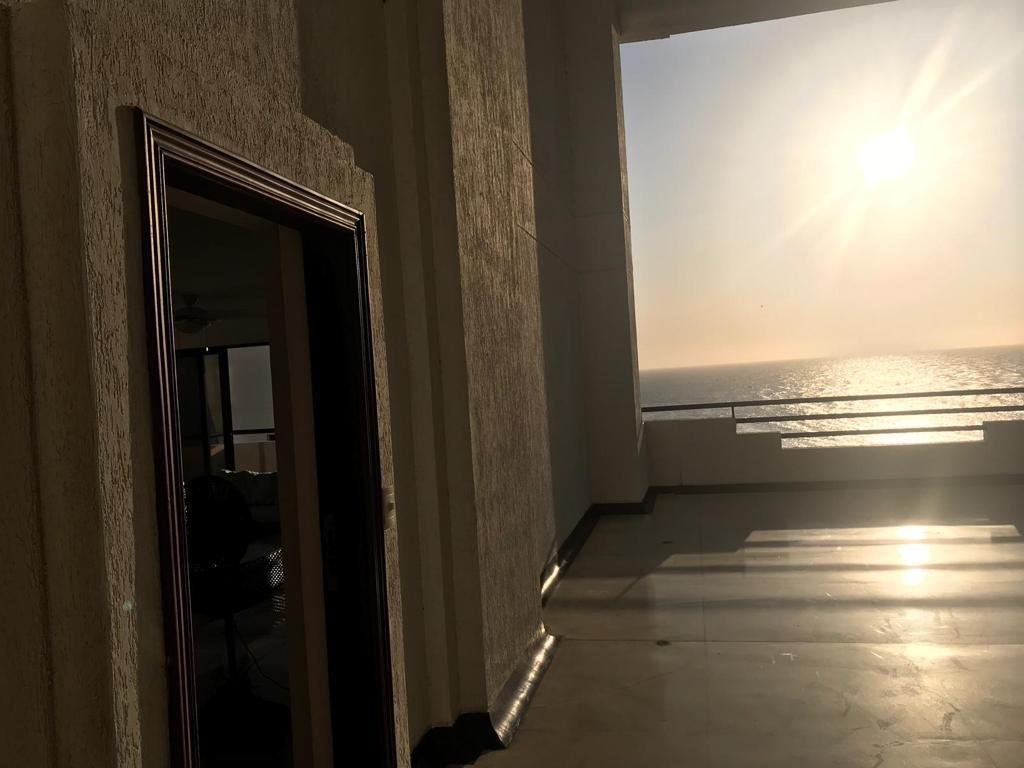 Apartamento dúplex en venta en Cartagena, Edificio Marina del Rey, sector El Laguito