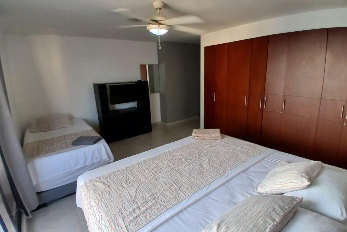 Apartamento dúplex en venta en Cartagena, Edificio Marina del Rey, sector El Laguito