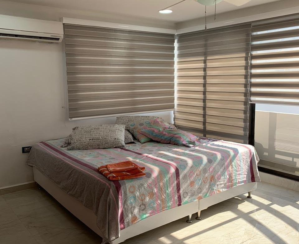 Apartamento dúplex en venta en Cartagena, Edificio Marina del Rey, sector El Laguito