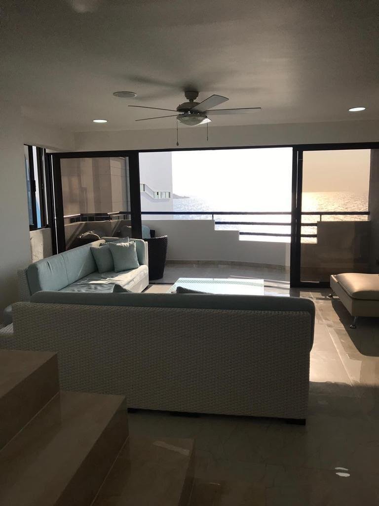 214465-271286-2622223771621480 Apartamento dúplex en venta en Cartagena, Edificio Marina del Rey, sector El Laguito