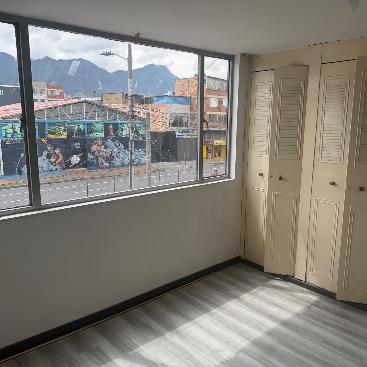 314202-454753-1025948790450829 Apartamento en arriendo en bogotá, barrio santa sofía cercano a El Polo y Los Alcázares.