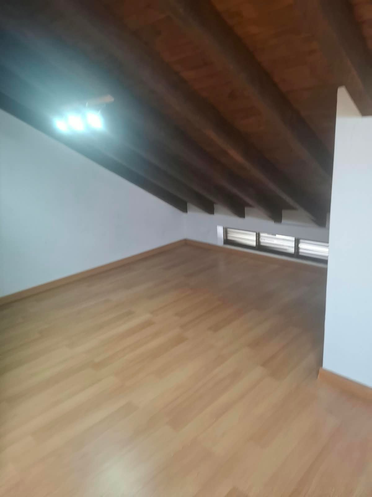 314202-454753-1061143210254071 Casa unifamiliar de tres niveles en Villa Manuela, Rionegro, Antioquia.