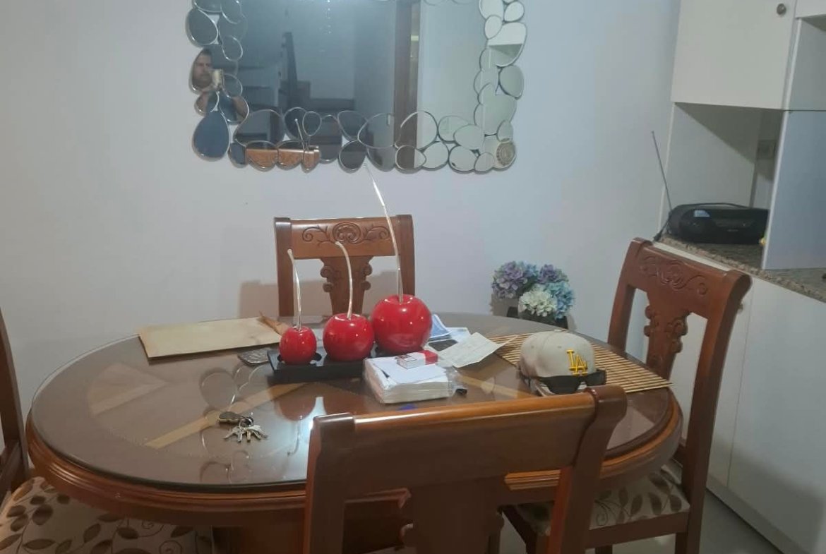 Casa unifamiliar de tres niveles en Villa Manuela, Rionegro, Antioquia.