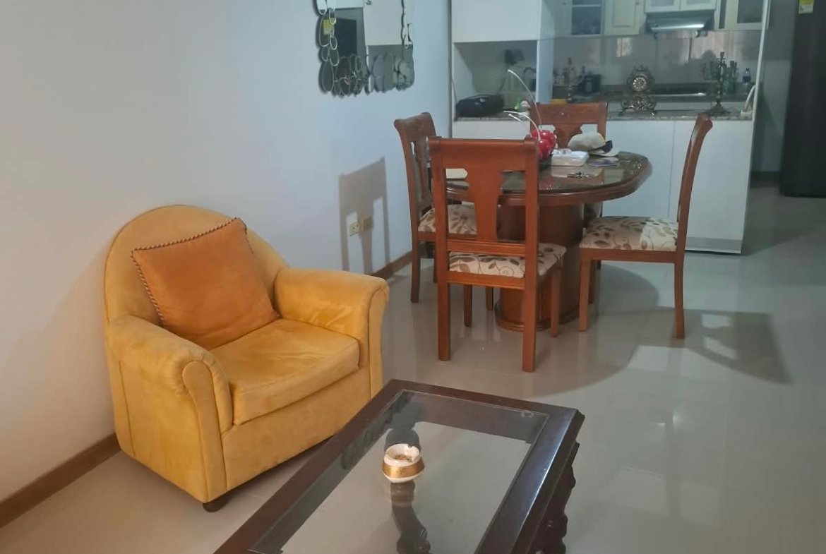 Casa unifamiliar de tres niveles en Villa Manuela, Rionegro, Antioquia.