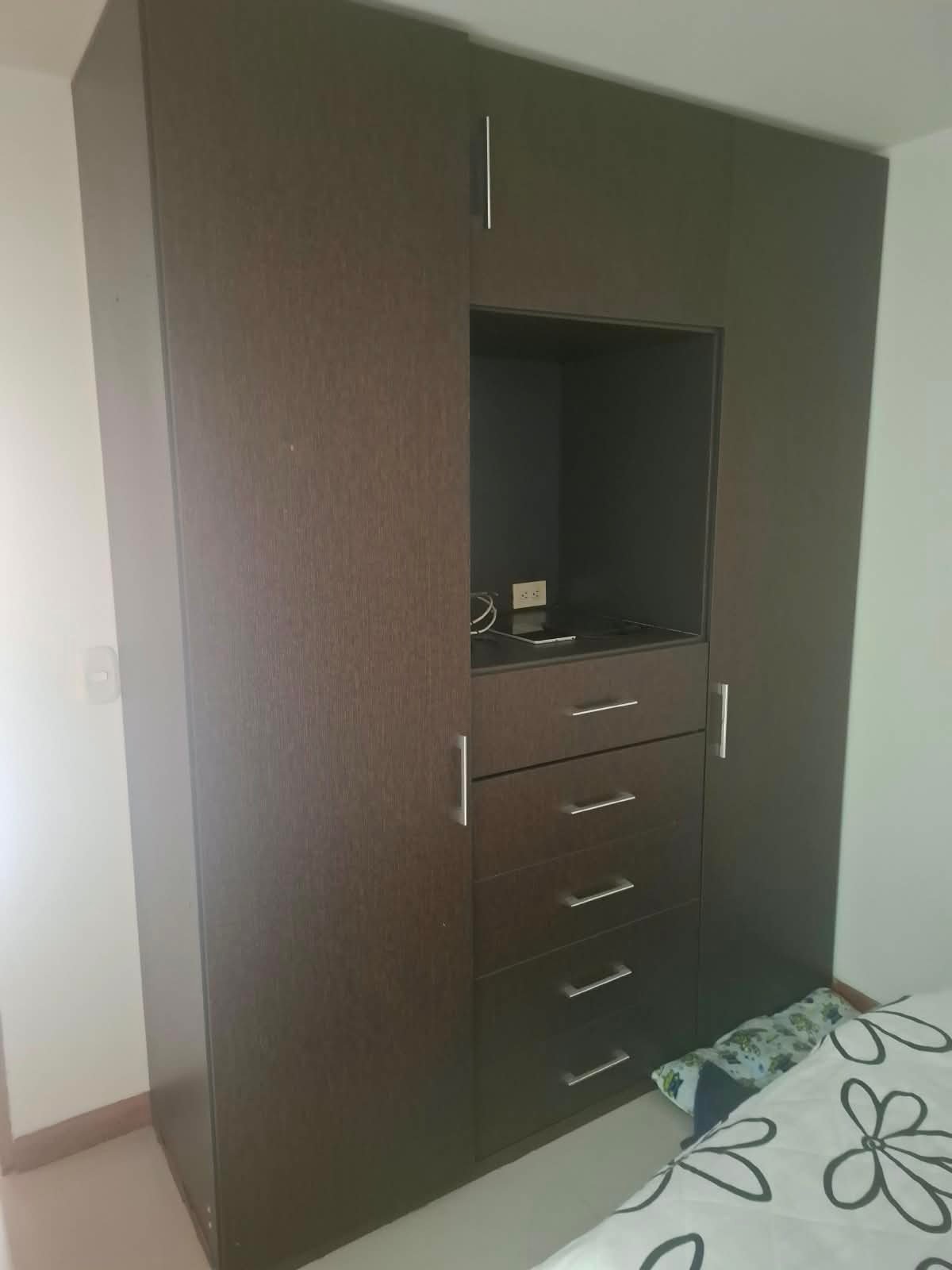314202-454753-1908550640116514 Casa unifamiliar de tres niveles en Villa Manuela, Rionegro, Antioquia.