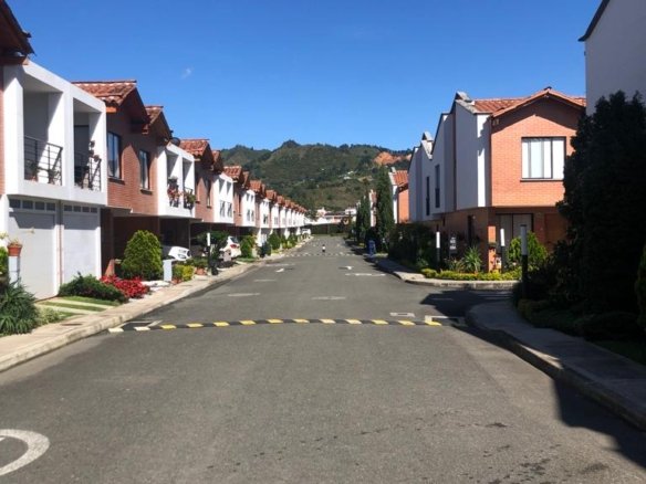 Casa en venta en San Cayetano, sector Viva Éxito, La Ceja