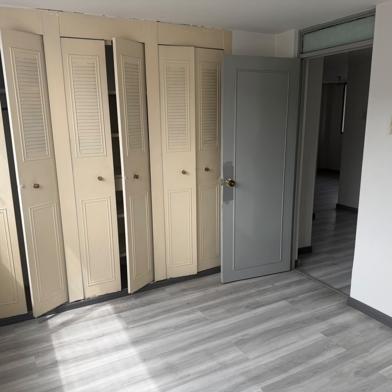 314202-454753-2529673997527514 Apartamento en arriendo en bogotá, barrio santa sofía cercano a El Polo y Los Alcázares.