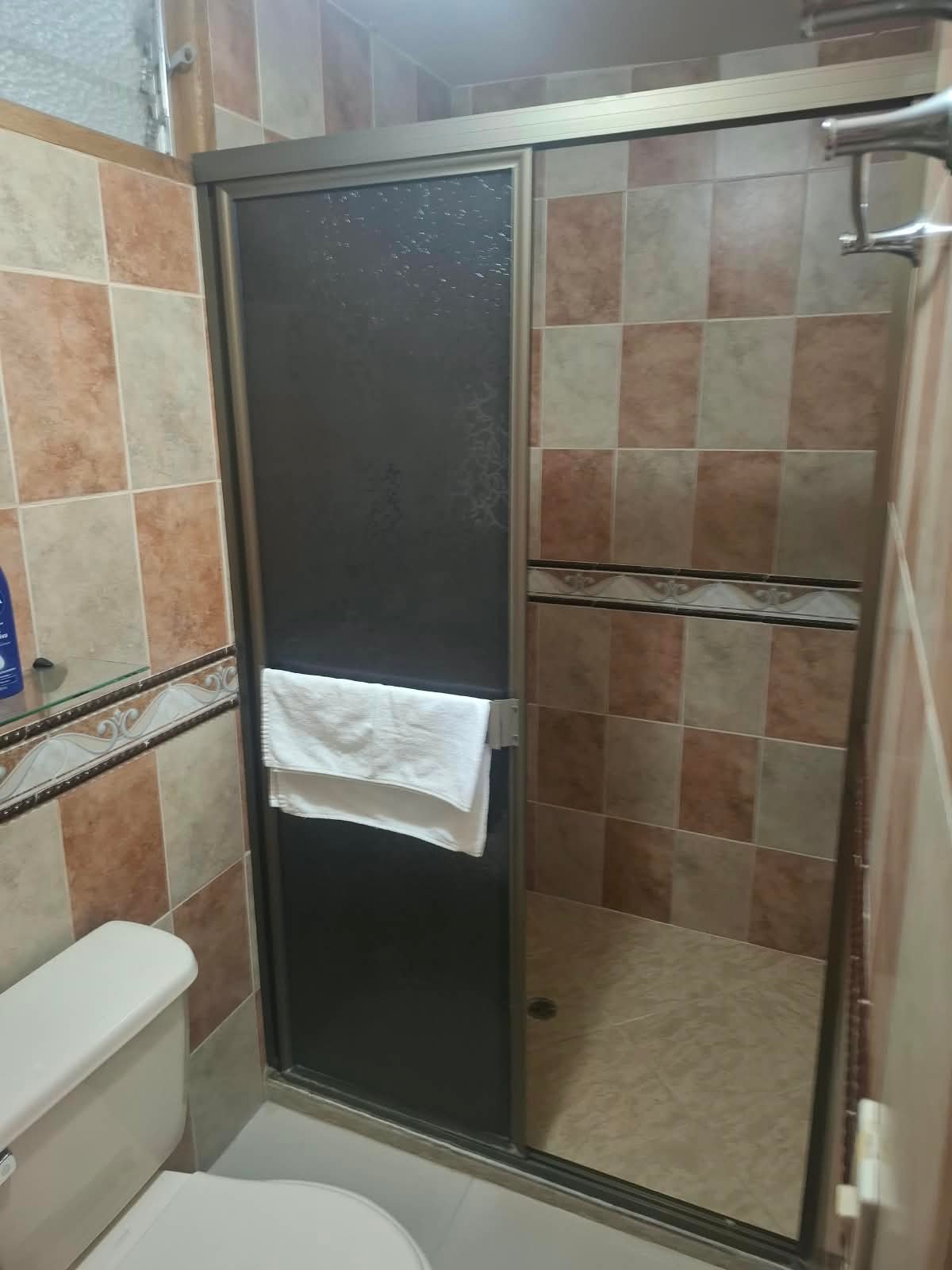 314202-454753-931269743094258 Casa unifamiliar de tres niveles en Villa Manuela, Rionegro, Antioquia.