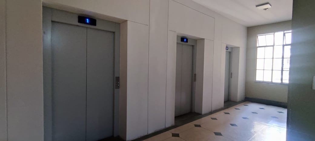 Alquiler Oficina 50 mts2 – Edificio Banco de Bogotá – Plaza de Caicedo