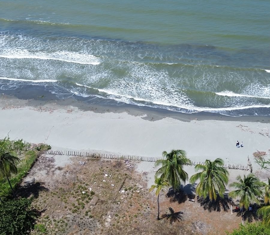 LOTES EN VENTA CON SALIDA DIRECTA AL MAR CONDOMINIO DE PLAYA MAR SERENA