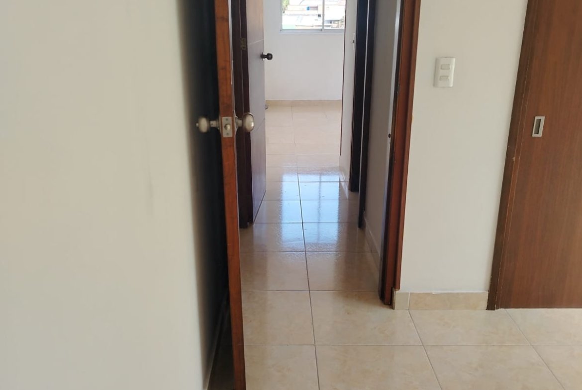 Apartamento en venta en Sabaneta, sector Alcázares