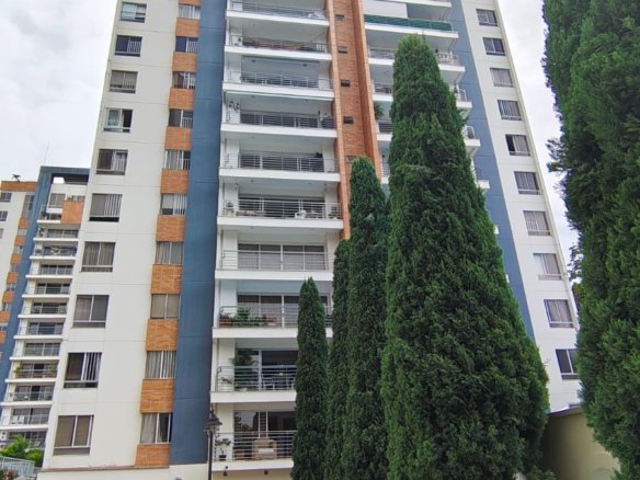 Apartamento en venta en Cañaveral, conjunto Torres del Club, Floridablanca, Santander