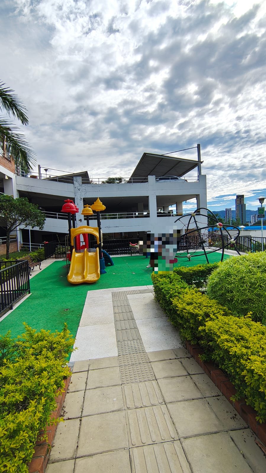 71cbc525-17ef-408b-be65-cf33f37dd114 Apartamento remodelado en venta en el sector de Versalles, Floridablanca