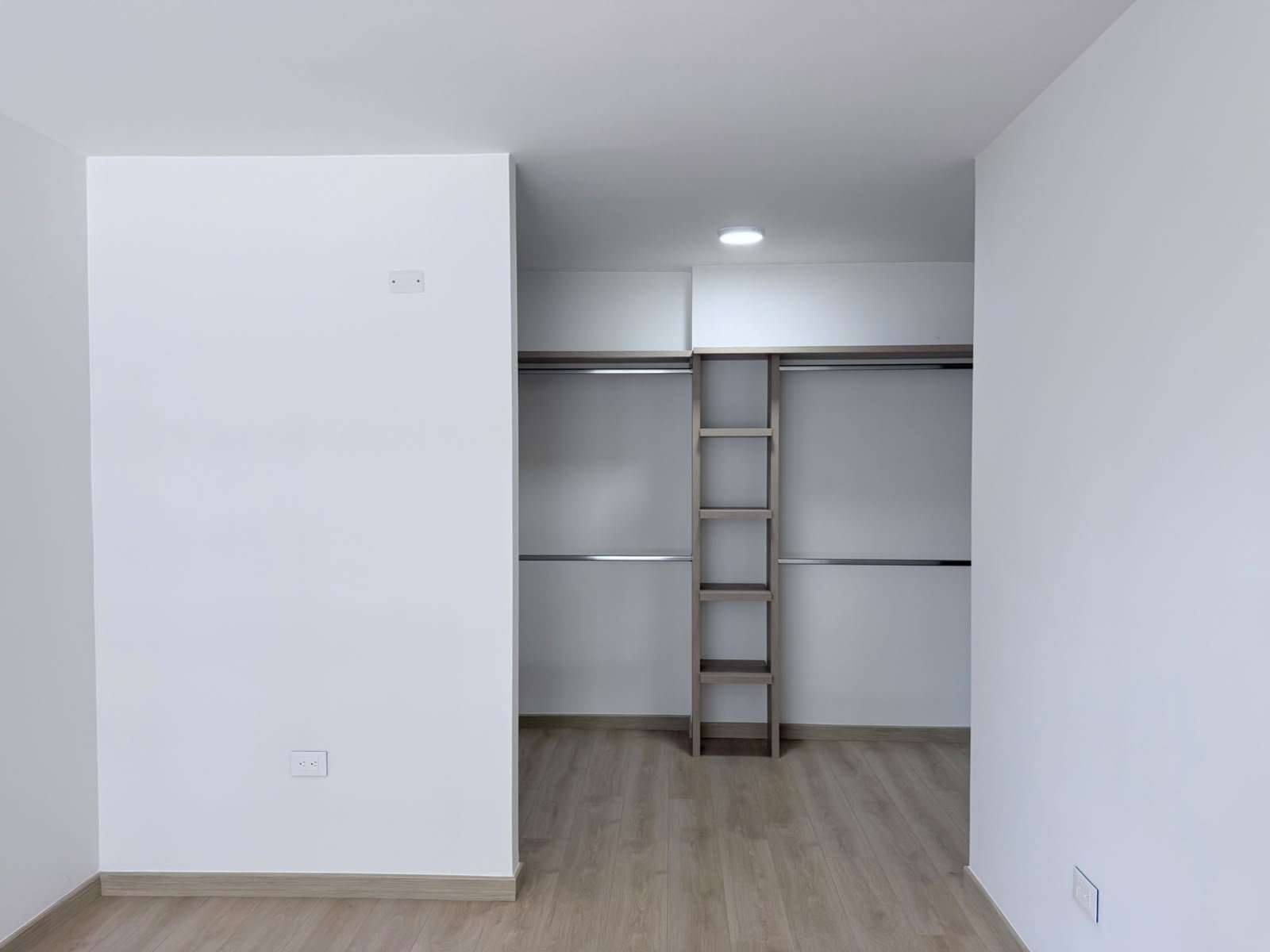 9067b089-9229-4914-b8d7-dadca2593f9a Valenzza Condominio, Floridablanca. Apartamento en venta