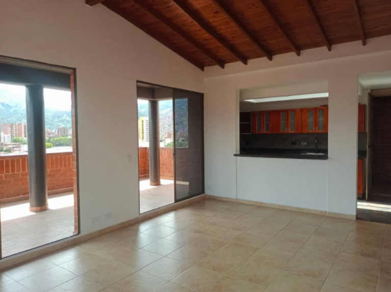 Apartamento en Arriendo en Laureles, Medellín