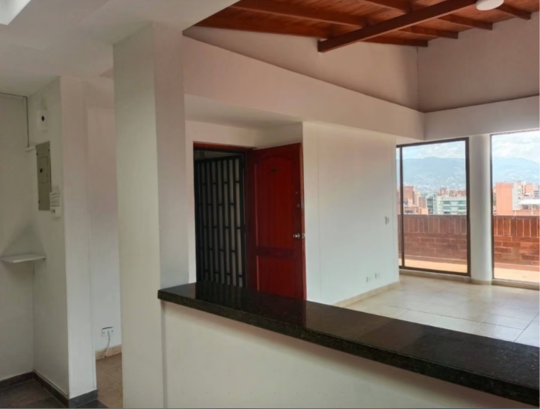 Apartamento en Arriendo en Laureles, Medellín