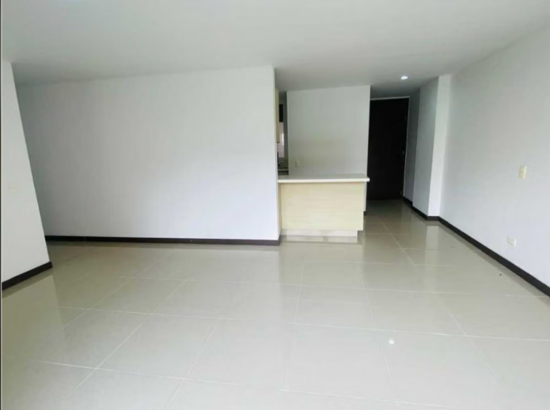 Apartamento en Arriendo en Prados de Sabaneta, Sabaneta