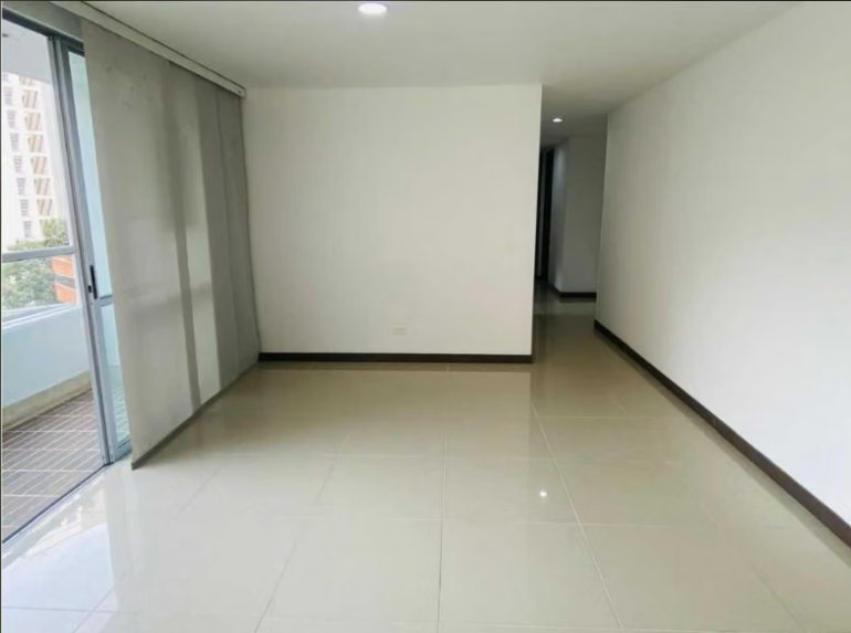 Apartamento en Arriendo en Prados de Sabaneta, Sabaneta
