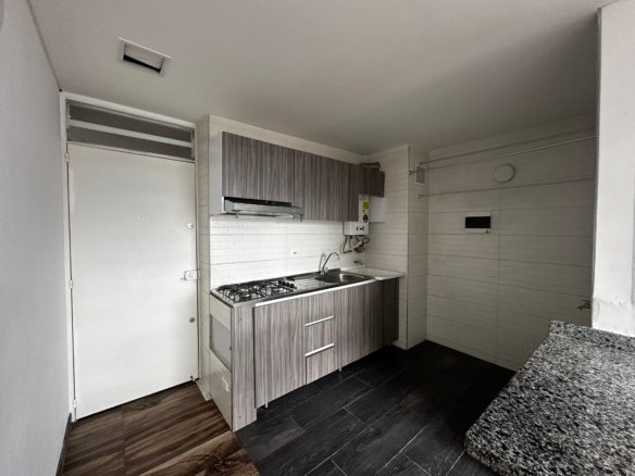APARTAMENTO EN ARRIENDO EN COMUNEROS