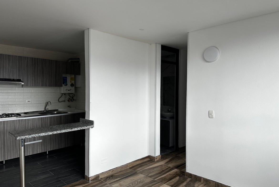 APARTAMENTO EN ARRIENDO EN COMUNEROS