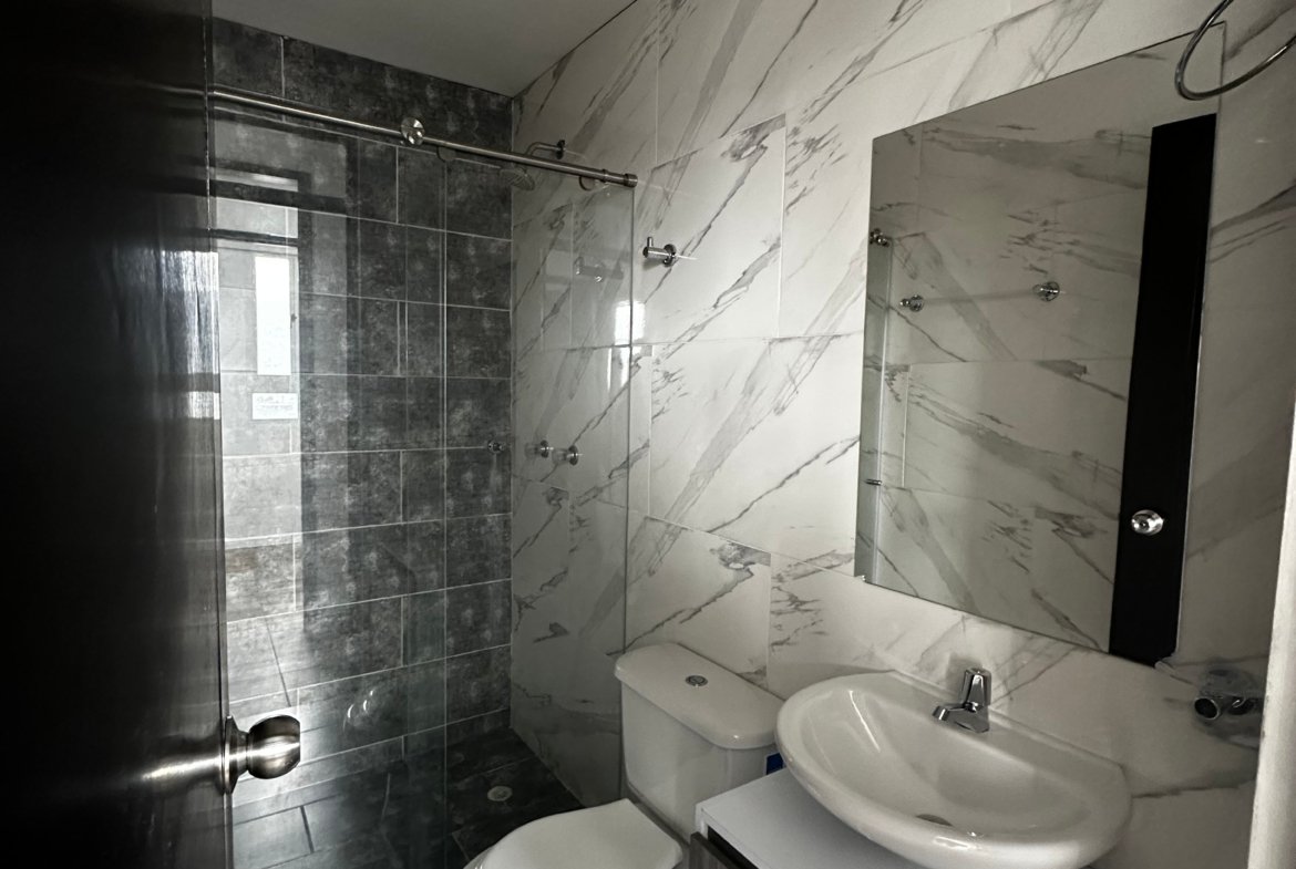 APARTAMENTO EN ARRIENDO EN COMUNEROS