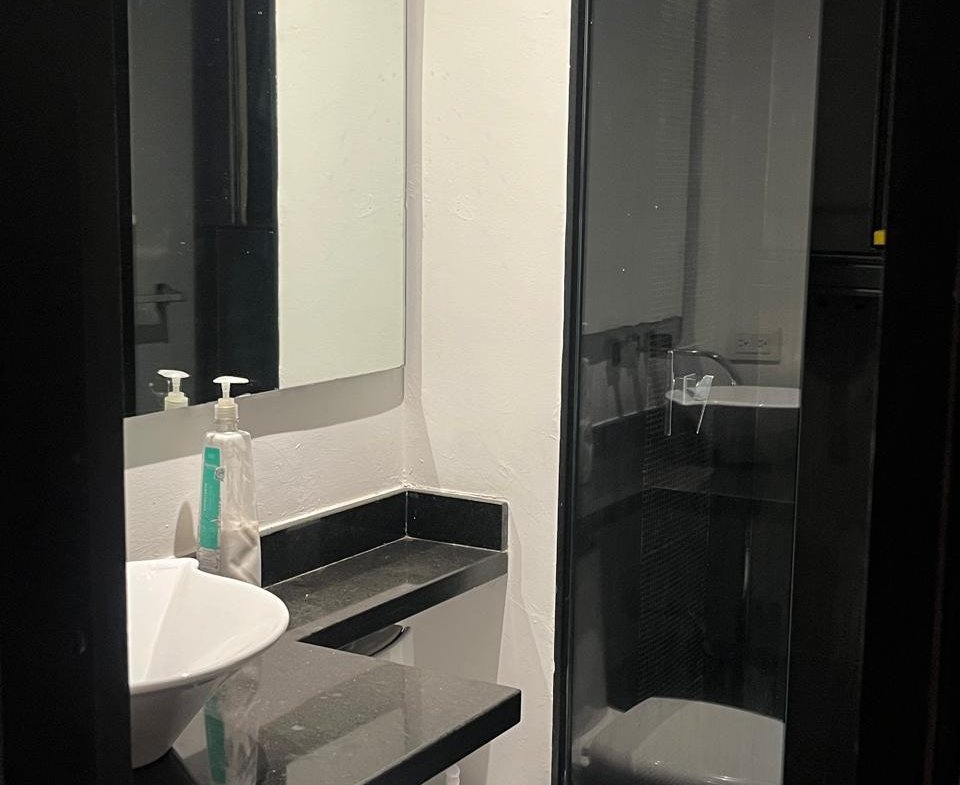 vendo apartamento iluminado dos parqueaderos