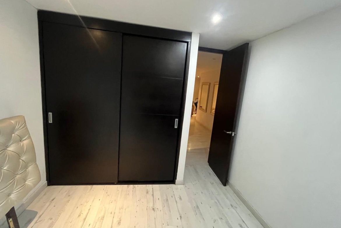 vendo apartamento iluminado dos parqueaderos