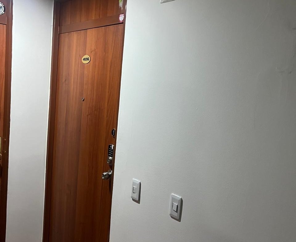 vendo apartamento iluminado dos parqueaderos