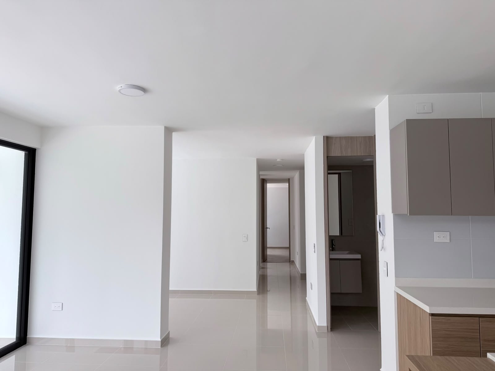a5009f9d-3c4b-4341-82ea-642d730d9992 Valenzza Condominio, Floridablanca. Apartamento en venta
