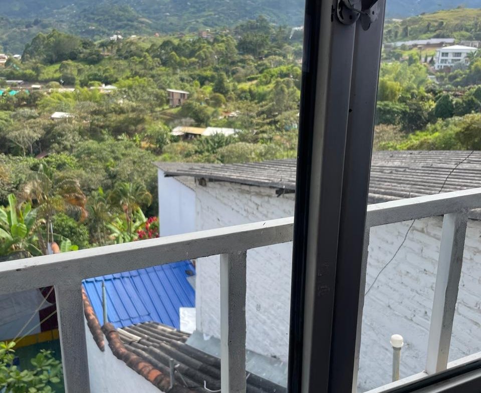Apartamento en alquiler en el sur de Cali, sector campestre Vía La Reforma – La Trinidad