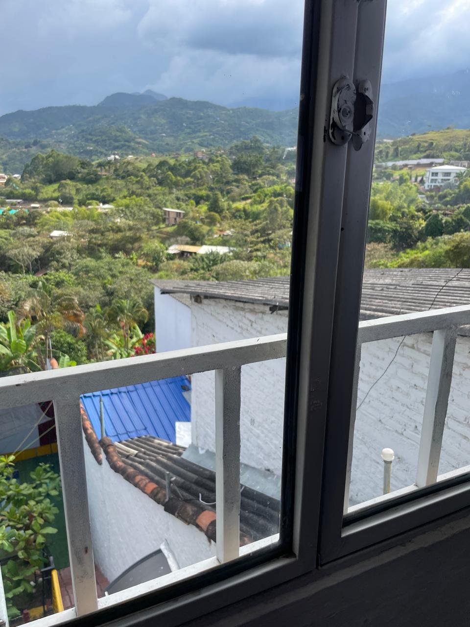 Apartamento en alquiler en el sur de Cali, sector campestre Vía La Reforma – La Trinidad