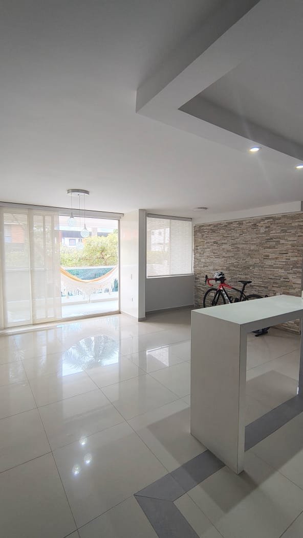 a9b72a23-e0db-4d9a-87d0-e0cf28e6ca6d Apartamento remodelado en venta en el sector de Versalles, Floridablanca