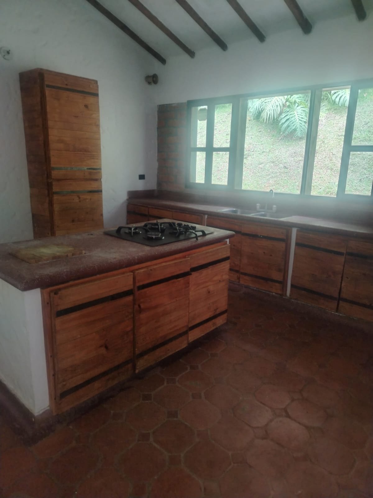 SE VENDE CASA FINCA EN UNIDAD CERRADA, LA ESTRELLA, VEREDA SAN ISIDRO