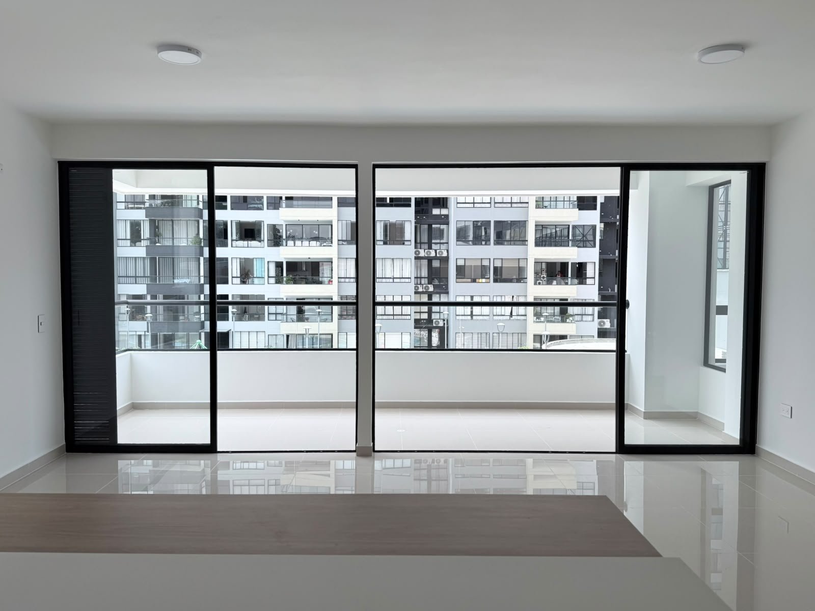 dc5db7ef-0c13-452c-968d-6d8a870e3557 Valenzza Condominio, Floridablanca. Apartamento en venta
