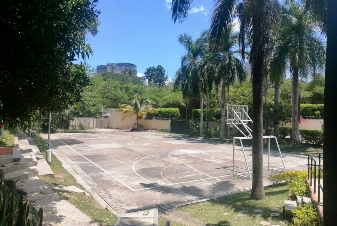 Casa en venta ubicada en el sector La Pera, en Cañaveral, Floridablanca