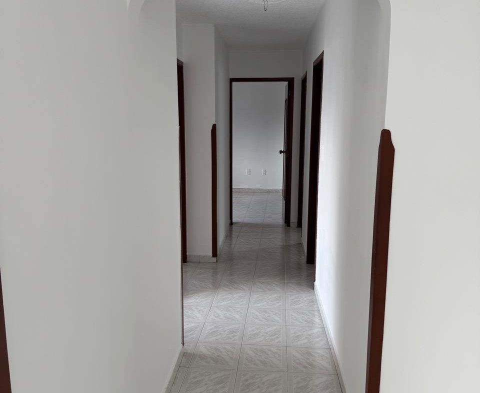 VENDO ESPECTACULAR APARTAMENTO USADO DE CONTADO BOLARQUI