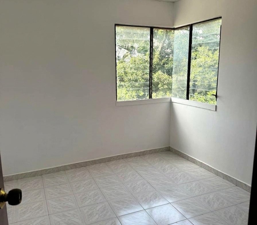 VENDO ESPECTACULAR APARTAMENTO USADO DE CONTADO BOLARQUI