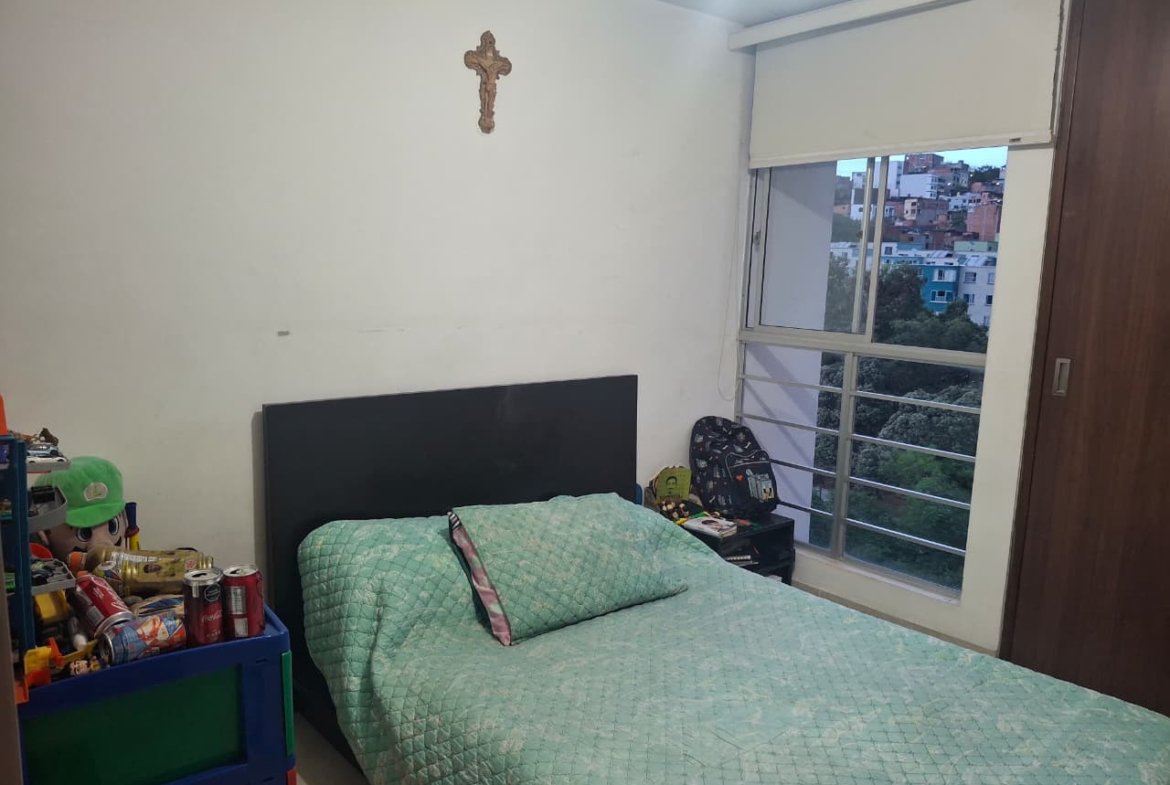APARTAMENTO EN VENTA EN CAÑAVERAL 83 M² 3 HABITACIONES